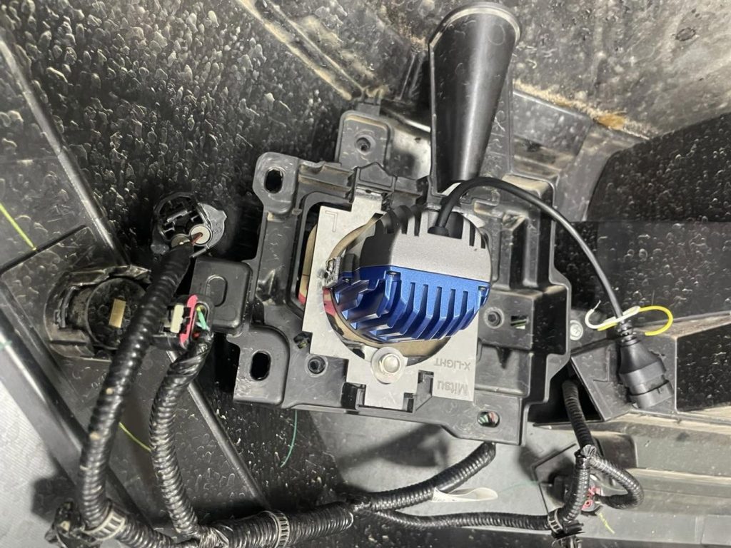 Bi gầm X-Light F10 Hyper 2.0 cho Destinator