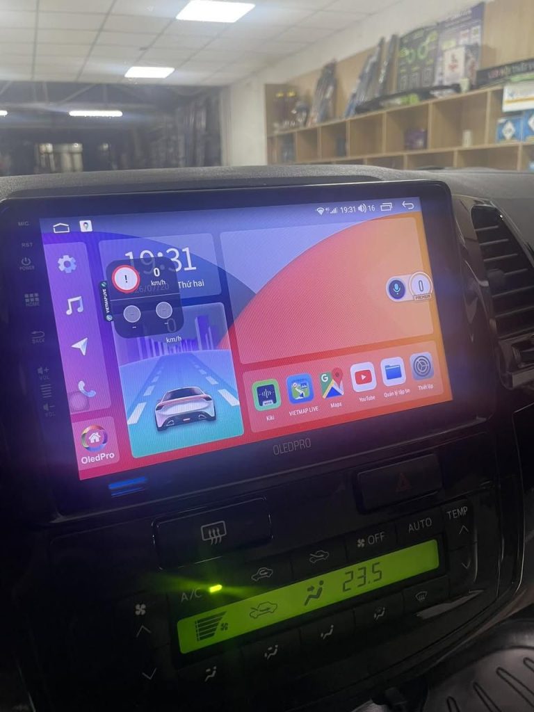 Camera hành trình 70mai A200 và màn hình Android OledPro X5